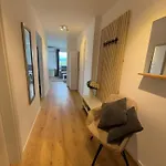 Central Elite Vista-With Parking