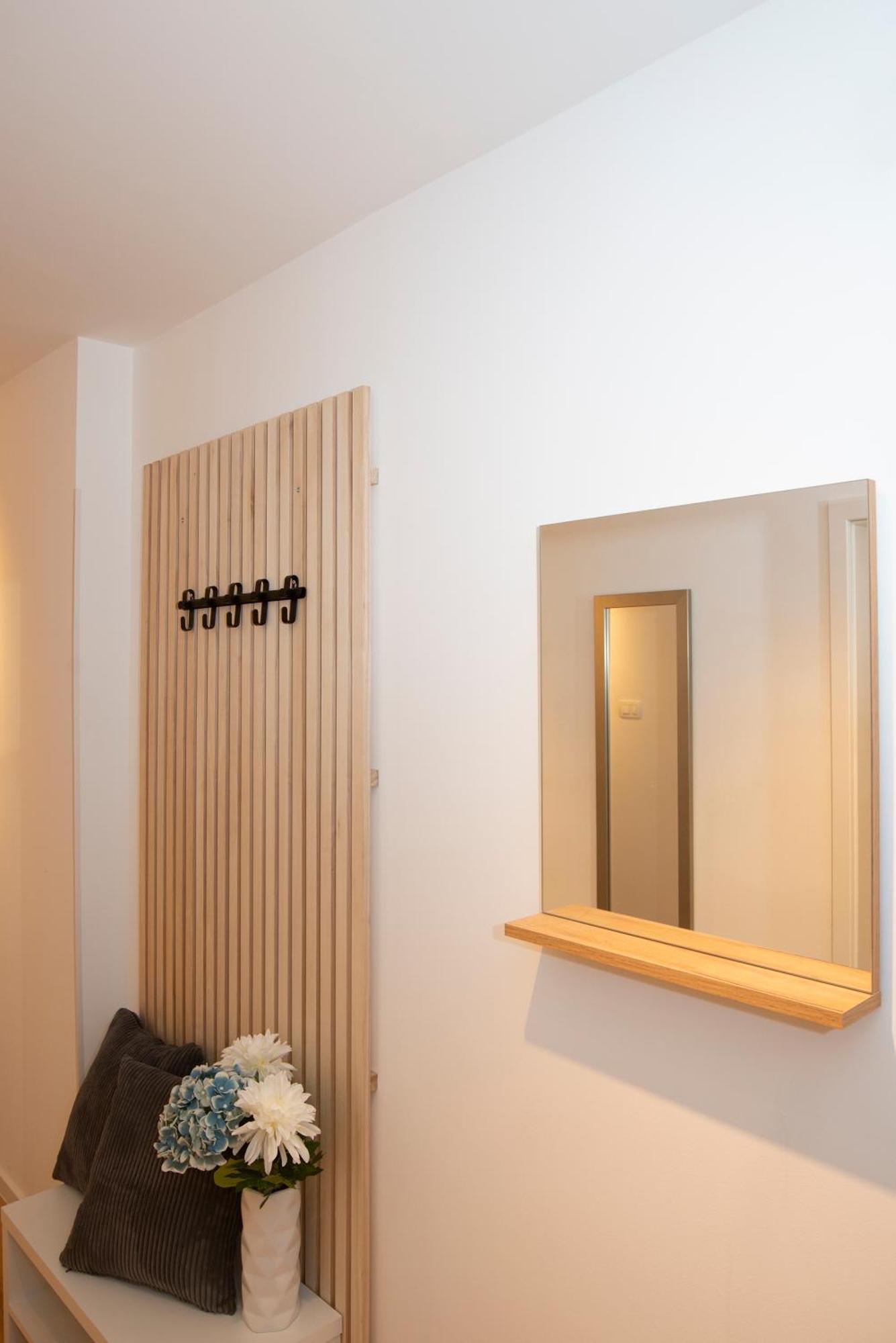 Elite Vista-with Parking Apartment