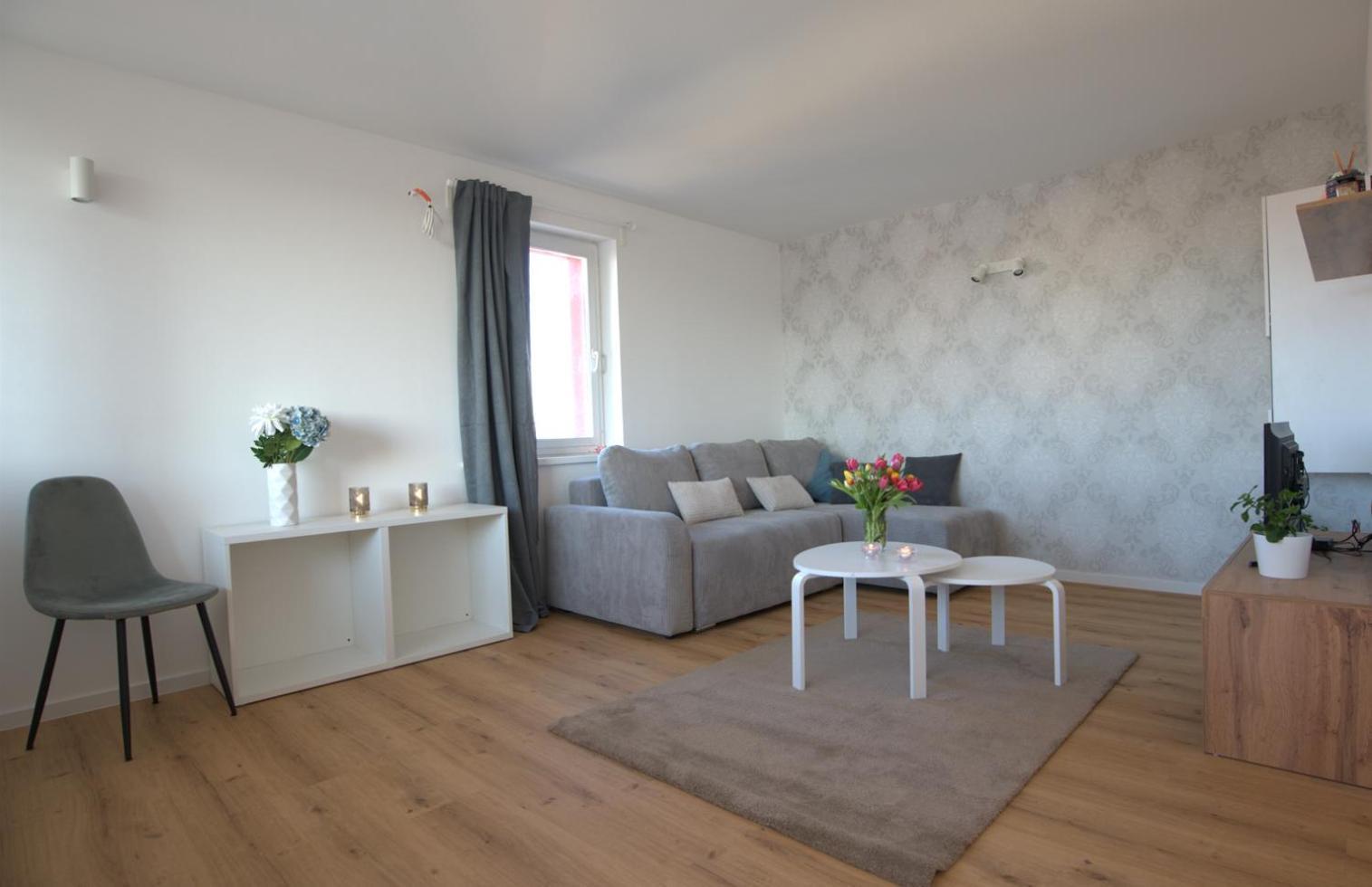 Elite Vista-with Parking Apartment