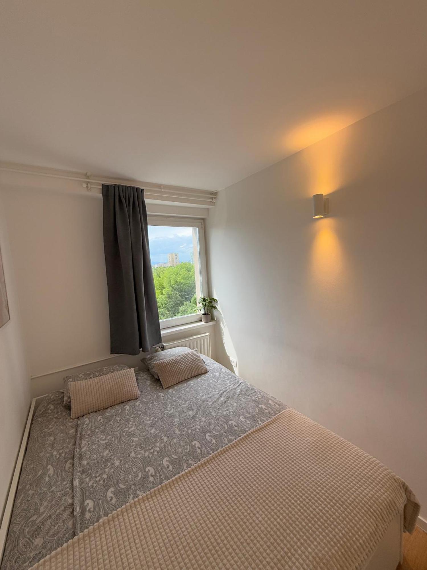 Elite Vista-with Parking *